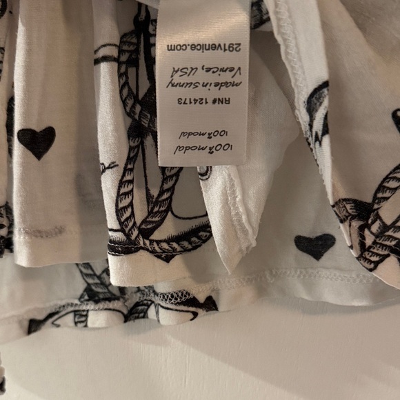 Top - Picture 4 of 9